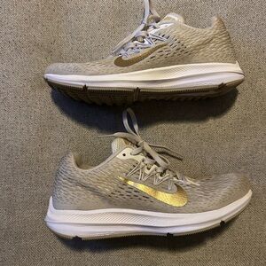 Nike running womens size 6